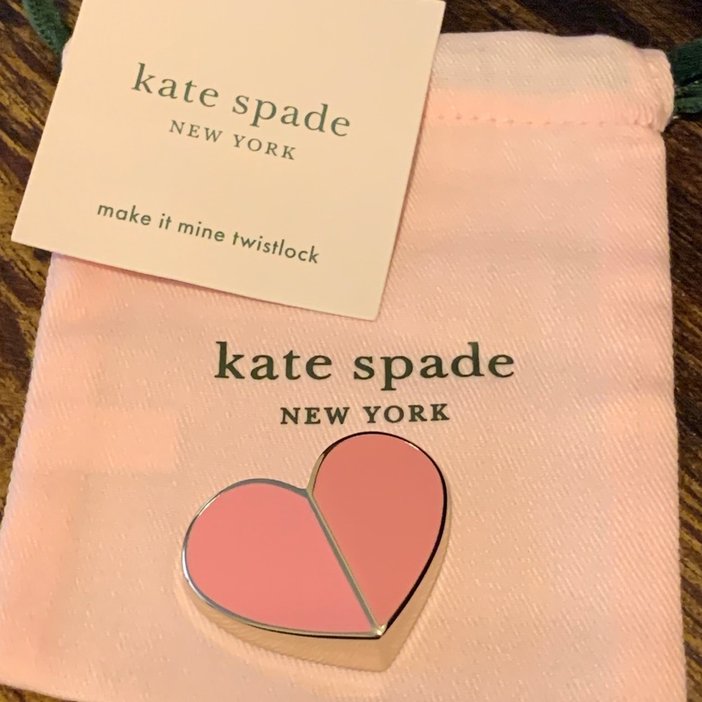 Kate spade make it mine twist lock
